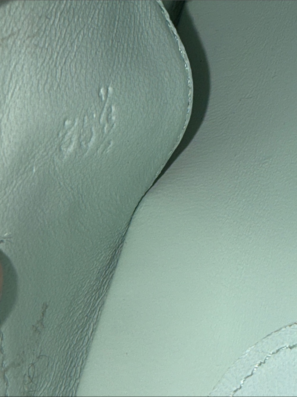 Edgy Marni Soft Leather - Picture 14 of 15